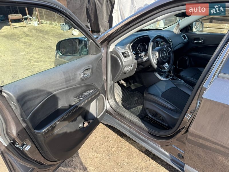 Внедорожник / Кроссовер Jeep Compass 2018 в Киеве