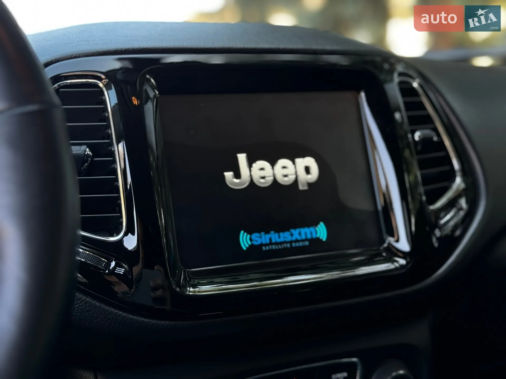 2017 Jeep Compass - мініатюра 26