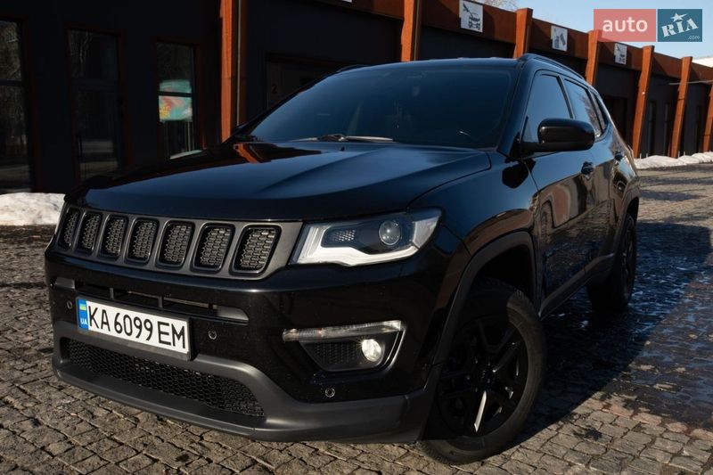Внедорожник / Кроссовер Jeep Compass 2018 в Чернигове