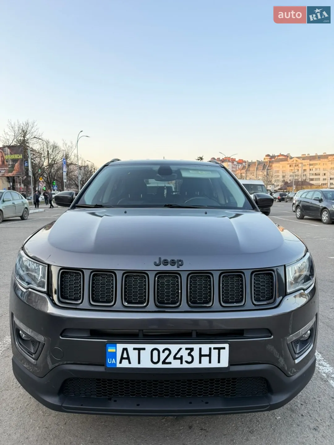 2017 Jeep Compass - мініатюра 2