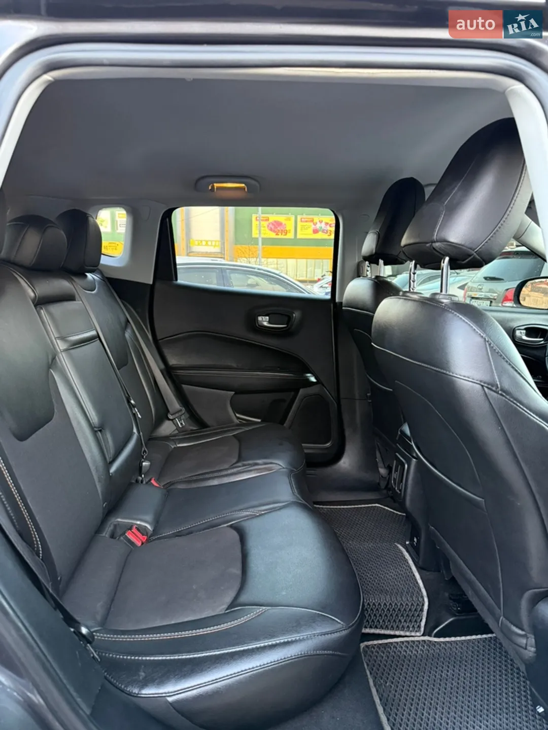 2017 Jeep Compass - мініатюра 28