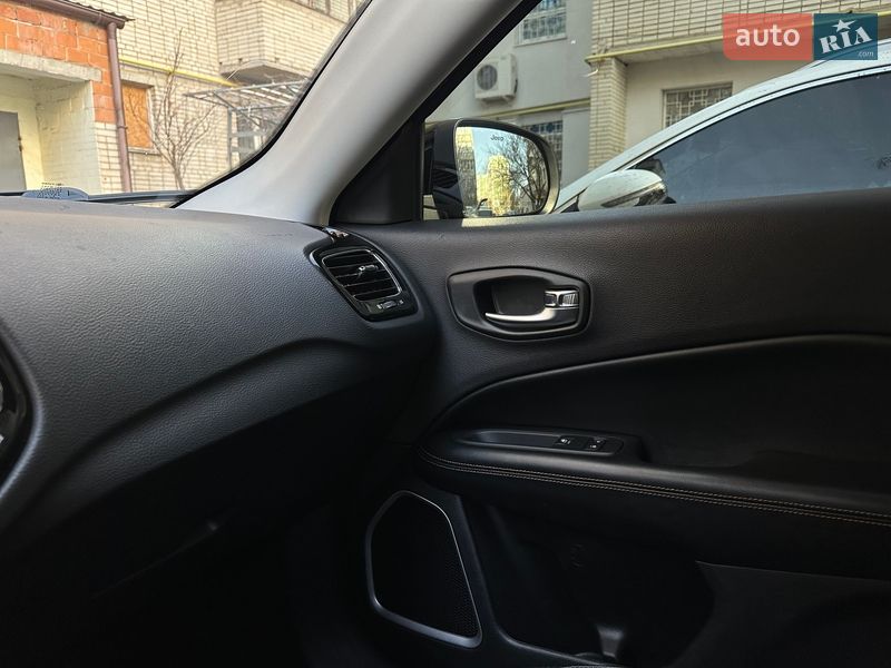 Внедорожник / Кроссовер Jeep Compass 2020 в Сумах