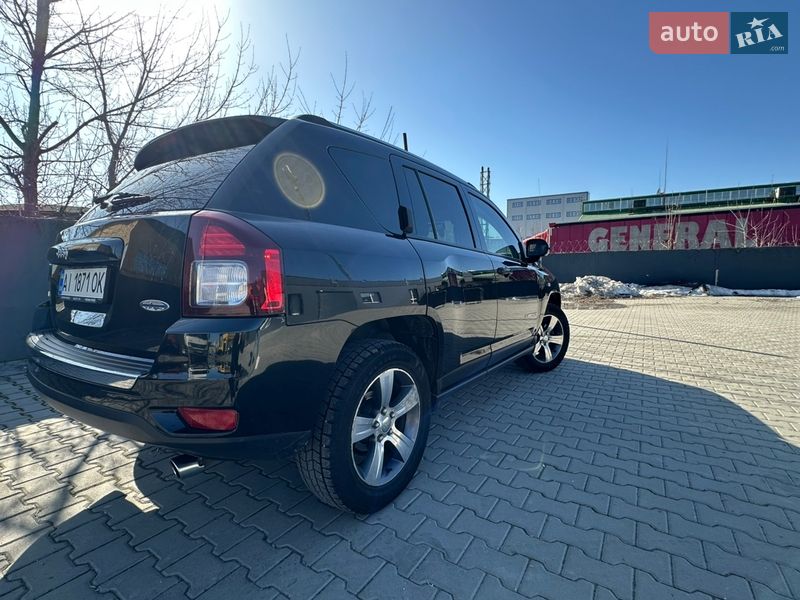 Внедорожник / Кроссовер Jeep Compass 2015 в Киеве