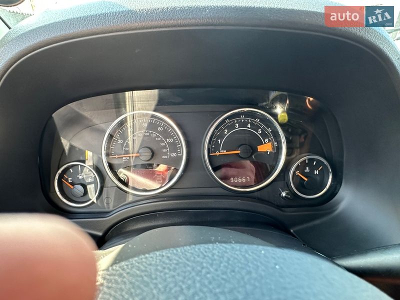 Позашляховик / Кросовер Jeep Compass 2015 в Києві