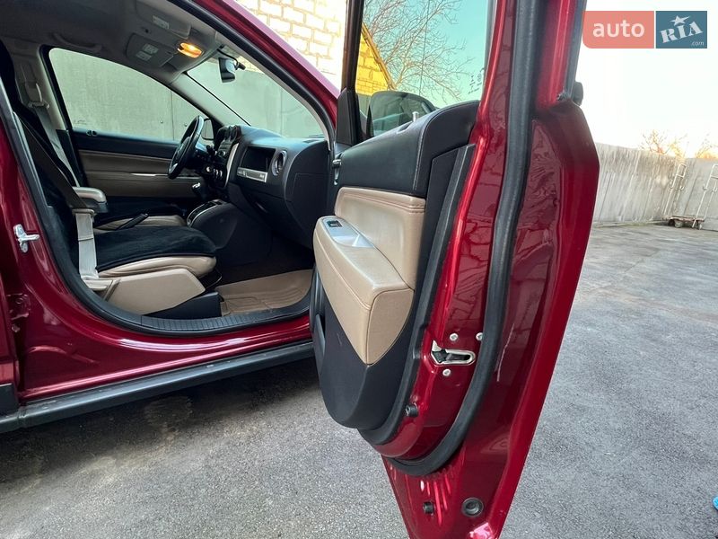 Внедорожник / Кроссовер Jeep Compass 2013 в Кропивницком