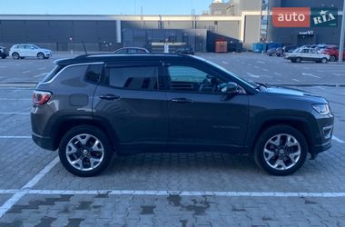 Внедорожник / Кроссовер Jeep Compass 2017 в Киеве