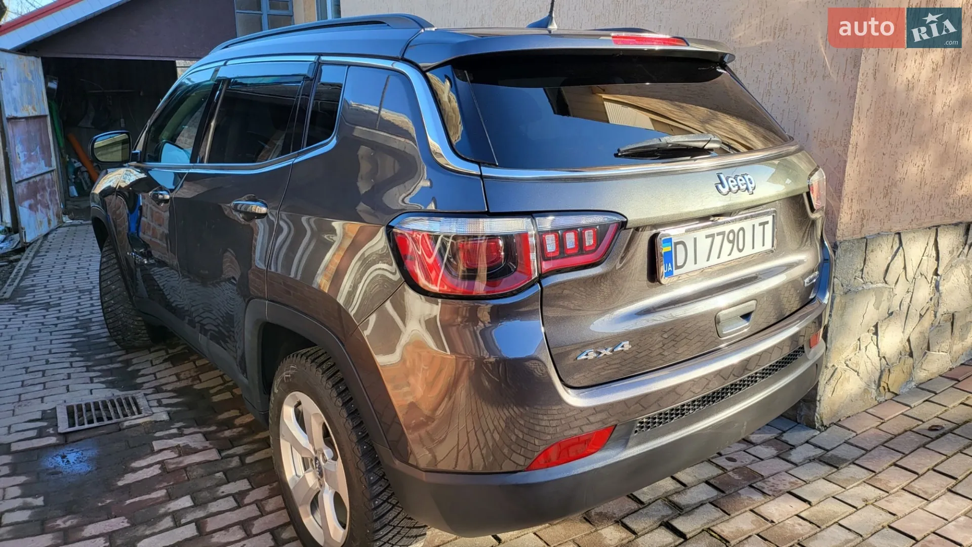 2017 Jeep Compass - мініатюра 25