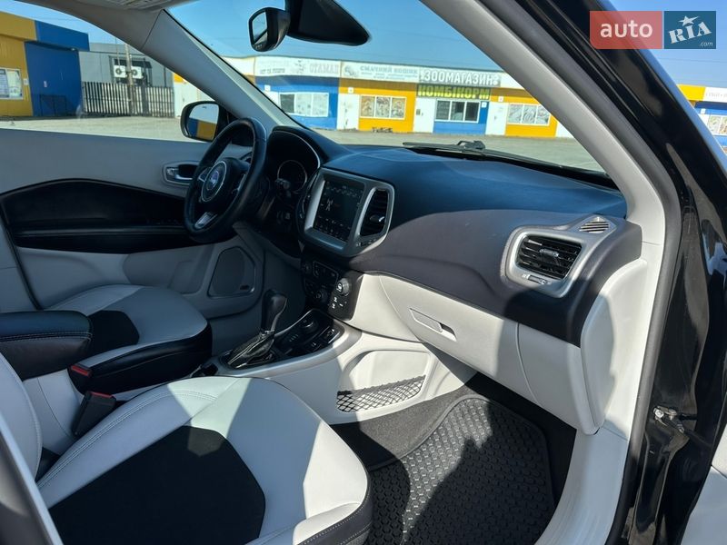 Позашляховик / Кросовер Jeep Compass 2018 в Житомирі