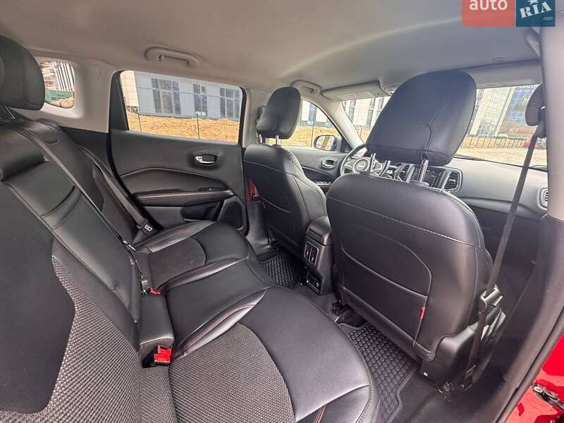 Внедорожник / Кроссовер Jeep Compass 2019 в Киеве