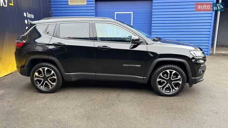 Внедорожник / Кроссовер Jeep Compass 2023 в Киеве