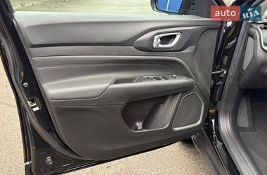 Внедорожник / Кроссовер Jeep Compass 2023 в Киеве