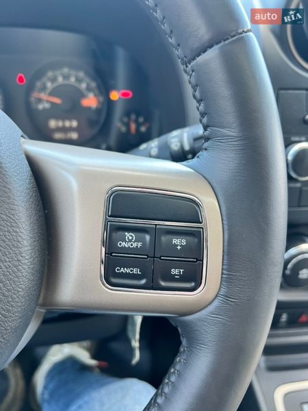 Внедорожник / Кроссовер Jeep Compass 2016 в Николаеве