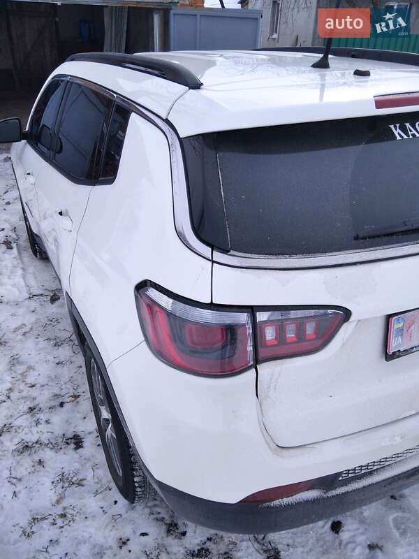 Позашляховик / Кросовер Jeep Compass 2018 в Полтаві фото 3 Позашляховик / Кросовер Jeep Compass 2018 в Полтаві