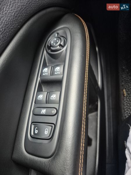 Внедорожник / Кроссовер Jeep Compass 2017 в Сумах