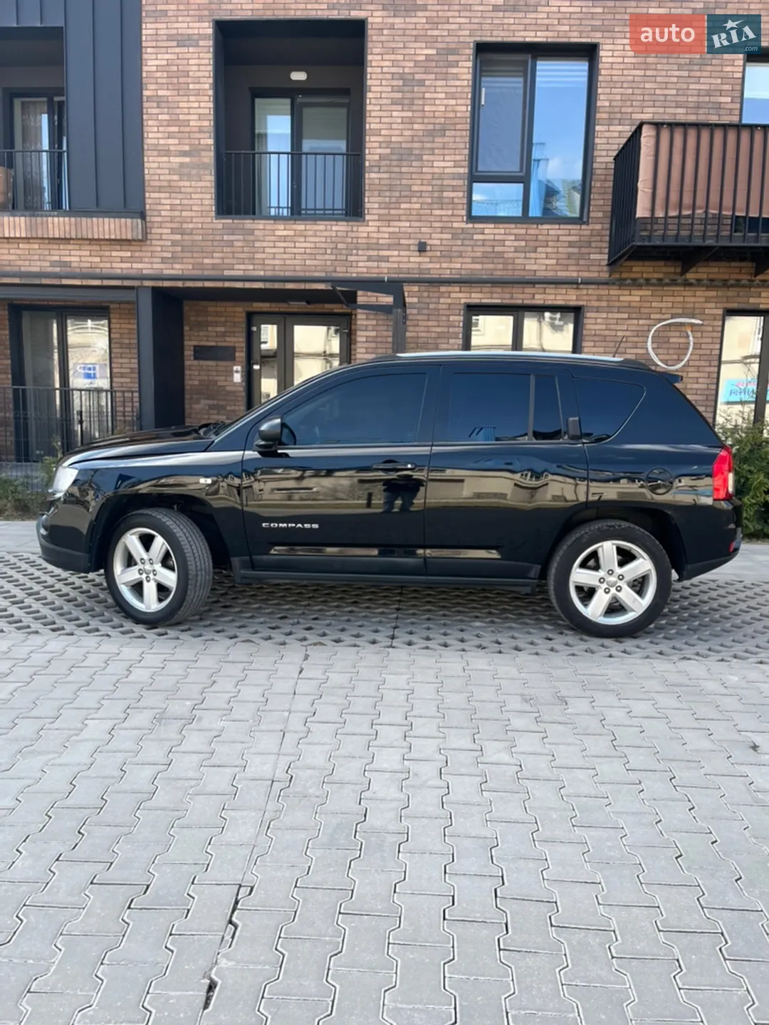 2011 Jeep Compass - мініатюра 2