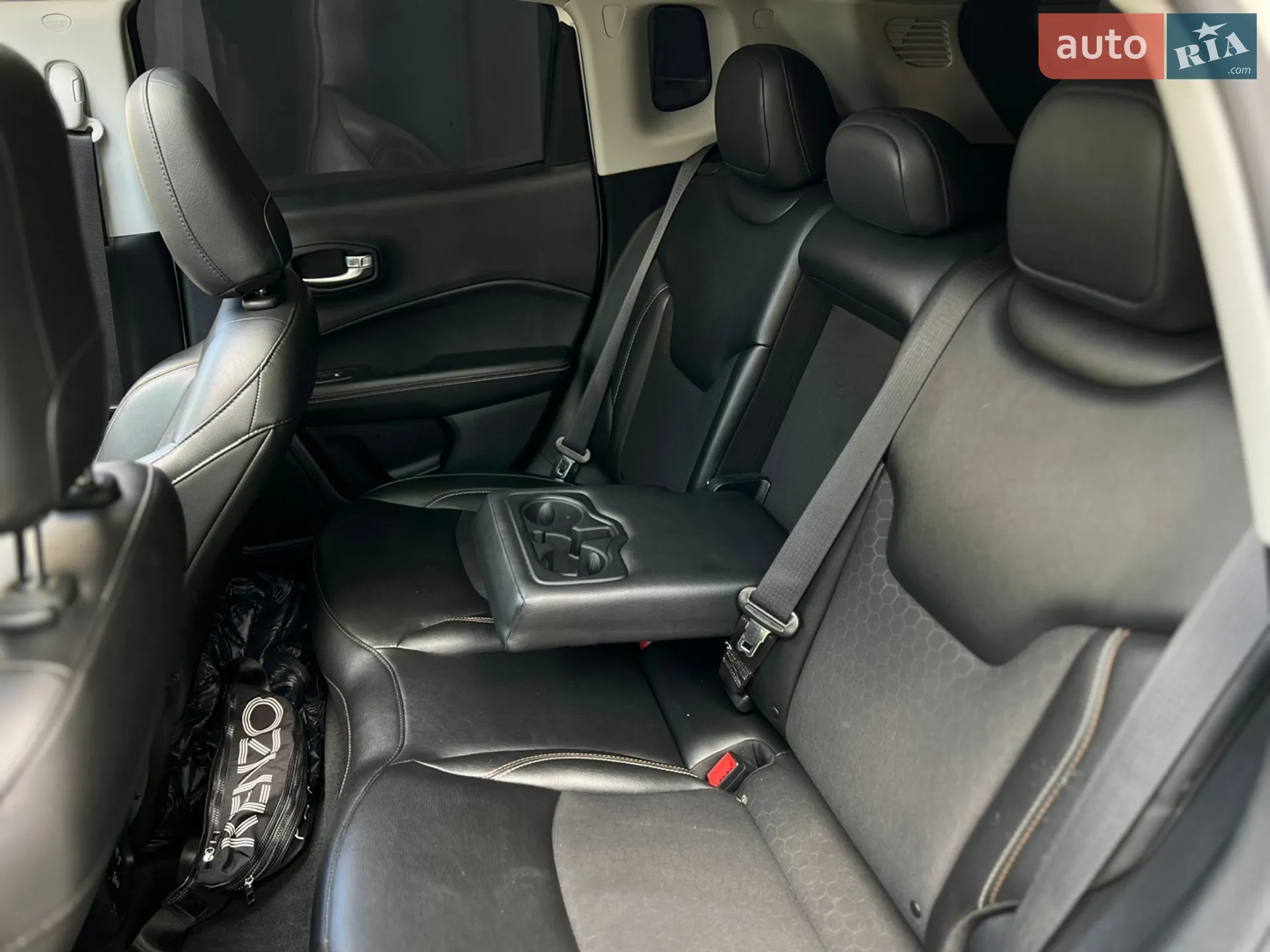 2017 Jeep Compass - мініатюра 21
