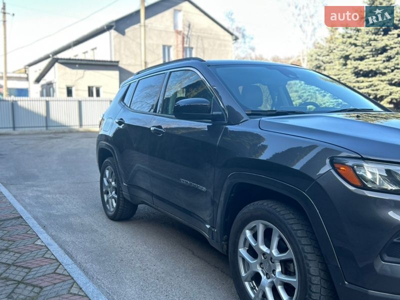 Внедорожник / Кроссовер Jeep Compass 2022 в Краснограде
