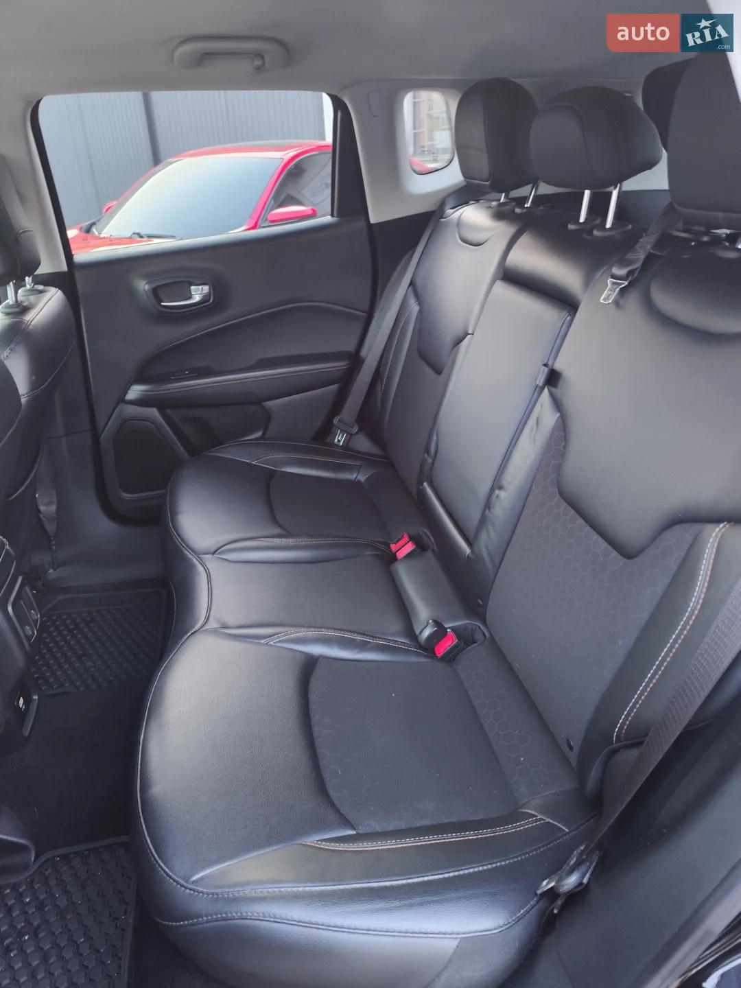 2019 Jeep Compass - мініатюра 27