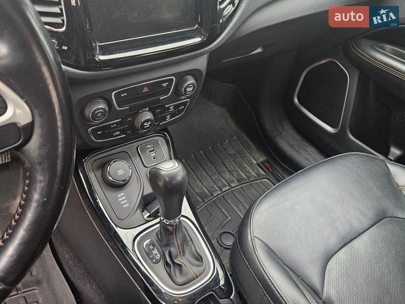 Внедорожник / Кроссовер Jeep Compass 2019 в Чернигове