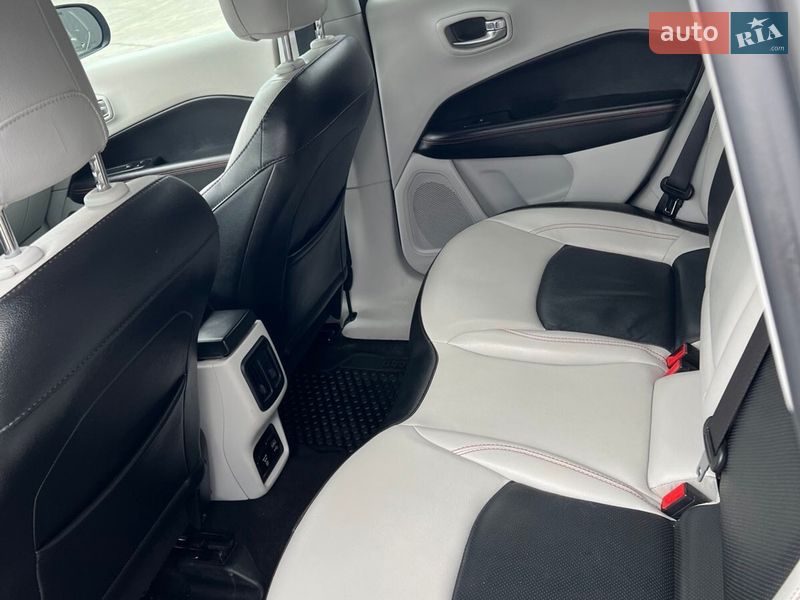 Внедорожник / Кроссовер Jeep Compass 2019 в Каменец-Подольском фото 5 Внедорожник / Кроссовер Jeep Compass 2019 в Каменец-Подольском