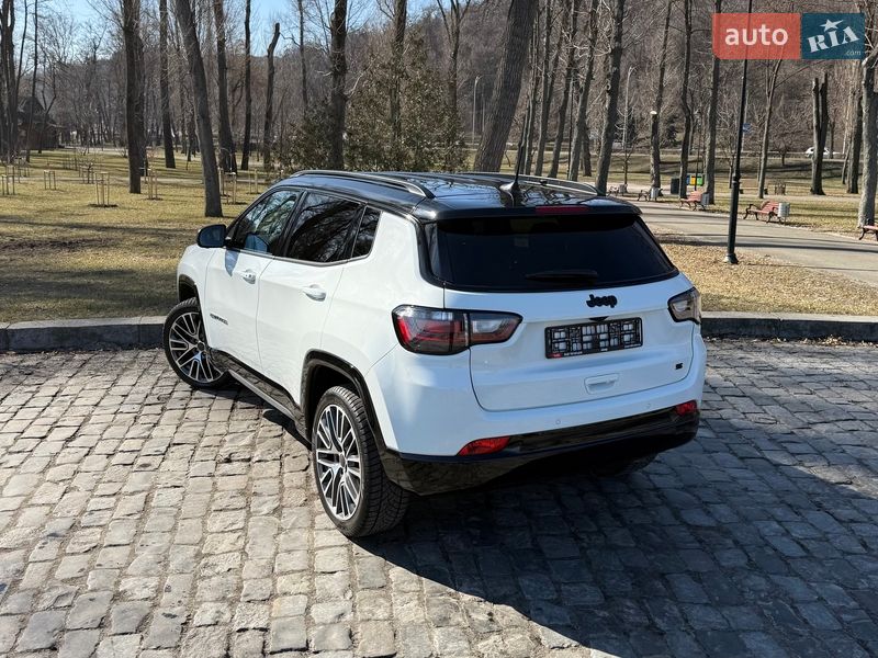 Позашляховик / Кросовер Jeep Compass 2024 в Києві