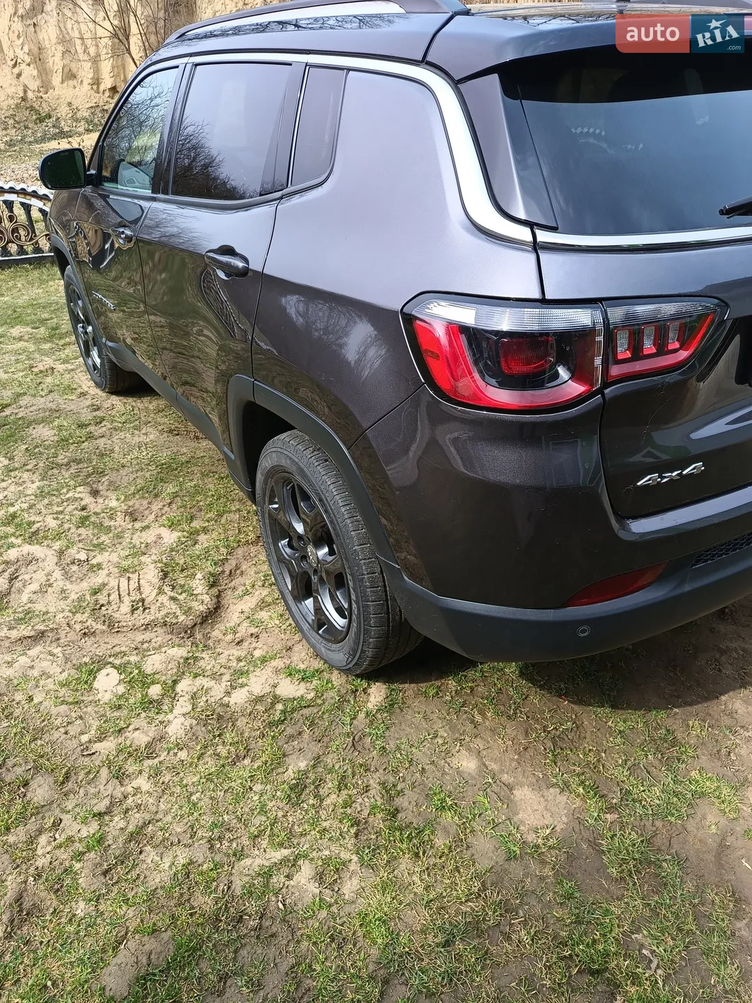 2021 Jeep Compass - мініатюра 3