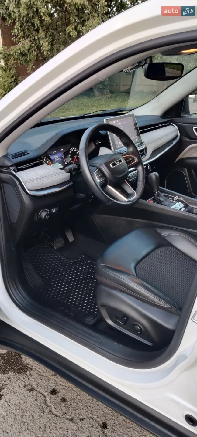 2022 Jeep Compass - мініатюра 17
