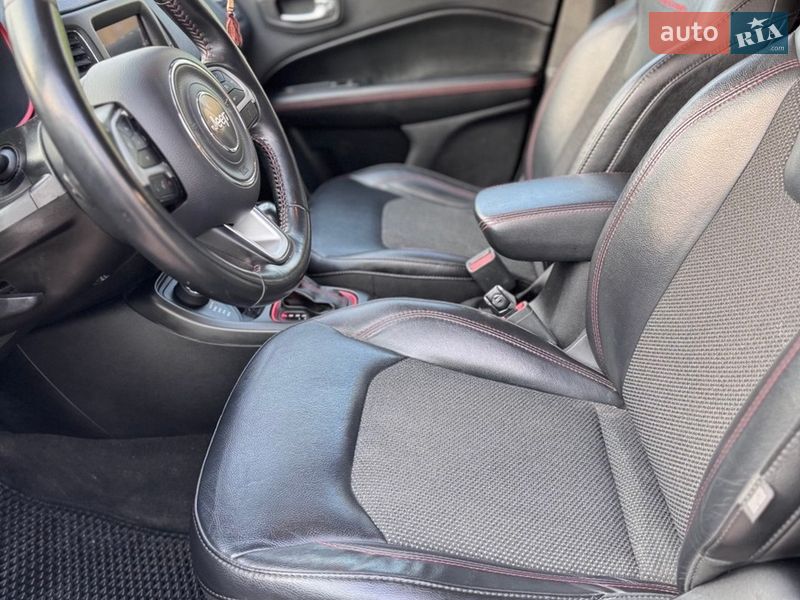 Внедорожник / Кроссовер Jeep Compass 2018 в Киеве фото 12 Внедорожник / Кроссовер Jeep Compass 2018 в Киеве