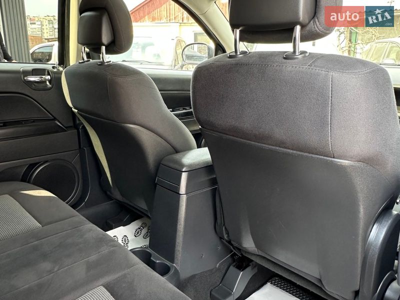 Позашляховик / Кросовер Jeep Compass 2011 в Смілі