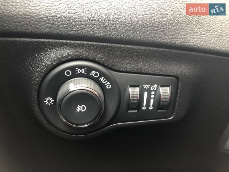 Позашляховик / Кросовер Jeep Compass 2020 в Кременчуці фото 16 Позашляховик / Кросовер Jeep Compass 2020 в Кременчуці