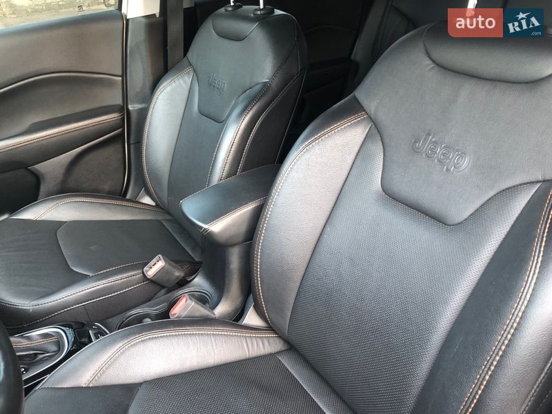 Позашляховик / Кросовер Jeep Compass 2020 в Кременчуці фото 27 Позашляховик / Кросовер Jeep Compass 2020 в Кременчуці