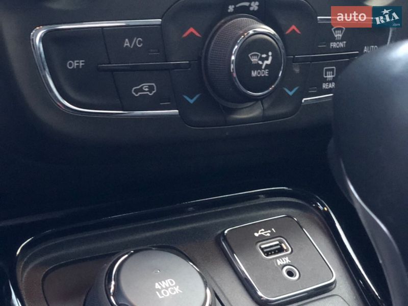 Позашляховик / Кросовер Jeep Compass 2020 в Кременчуці фото 37 Позашляховик / Кросовер Jeep Compass 2020 в Кременчуці