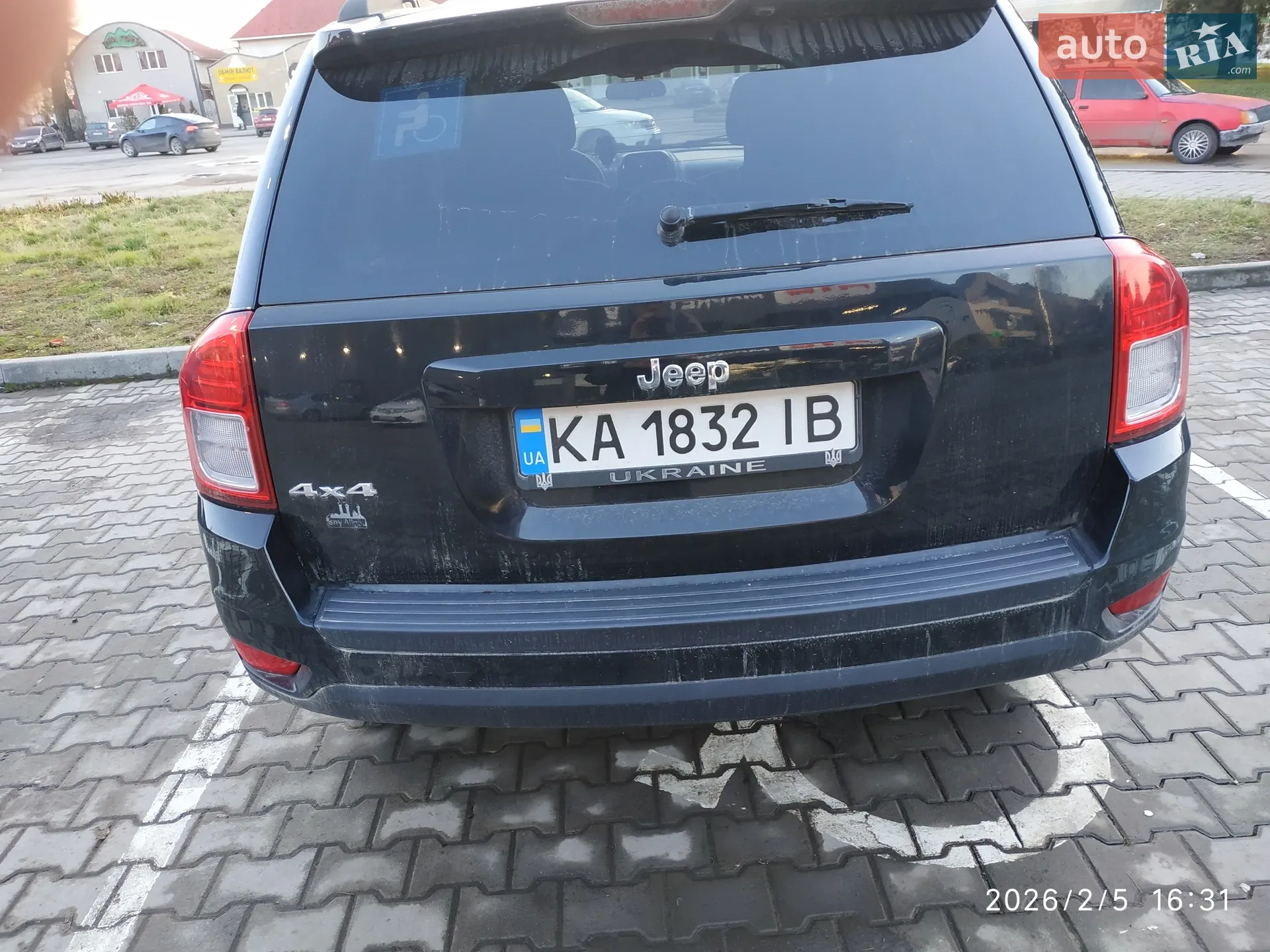 2011 Jeep Compass - фото 1