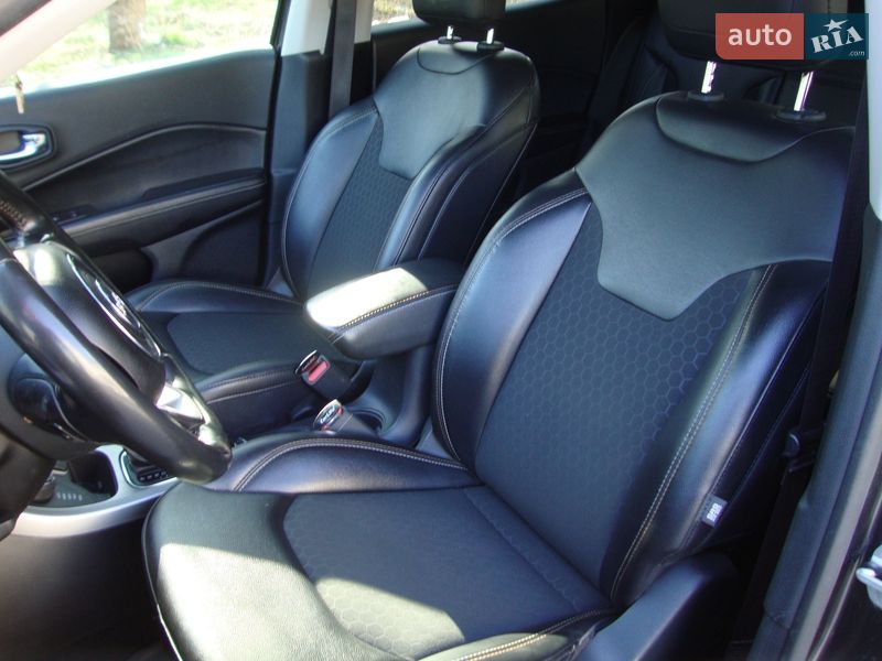 Внедорожник / Кроссовер Jeep Compass 2019 в Львове