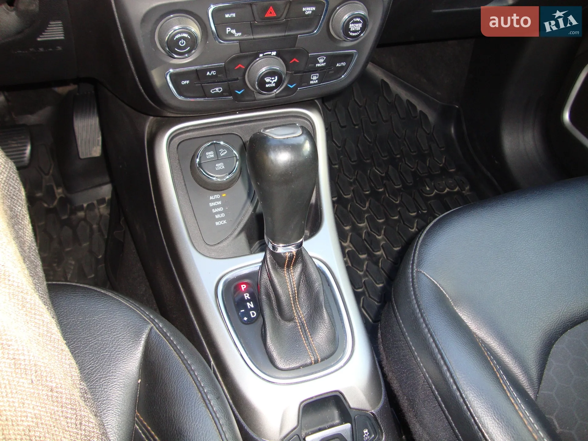 2019 Jeep Compass - мініатюра 33