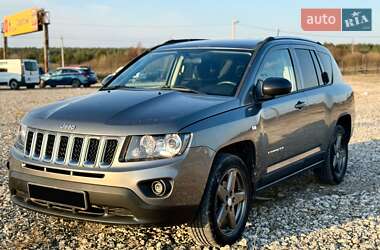Позашляховик / Кросовер Jeep Compass 2011 в Новояворівську