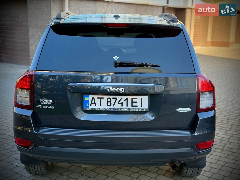 Внедорожник / Кроссовер Jeep Compass 2014 в Ивано-Франковске