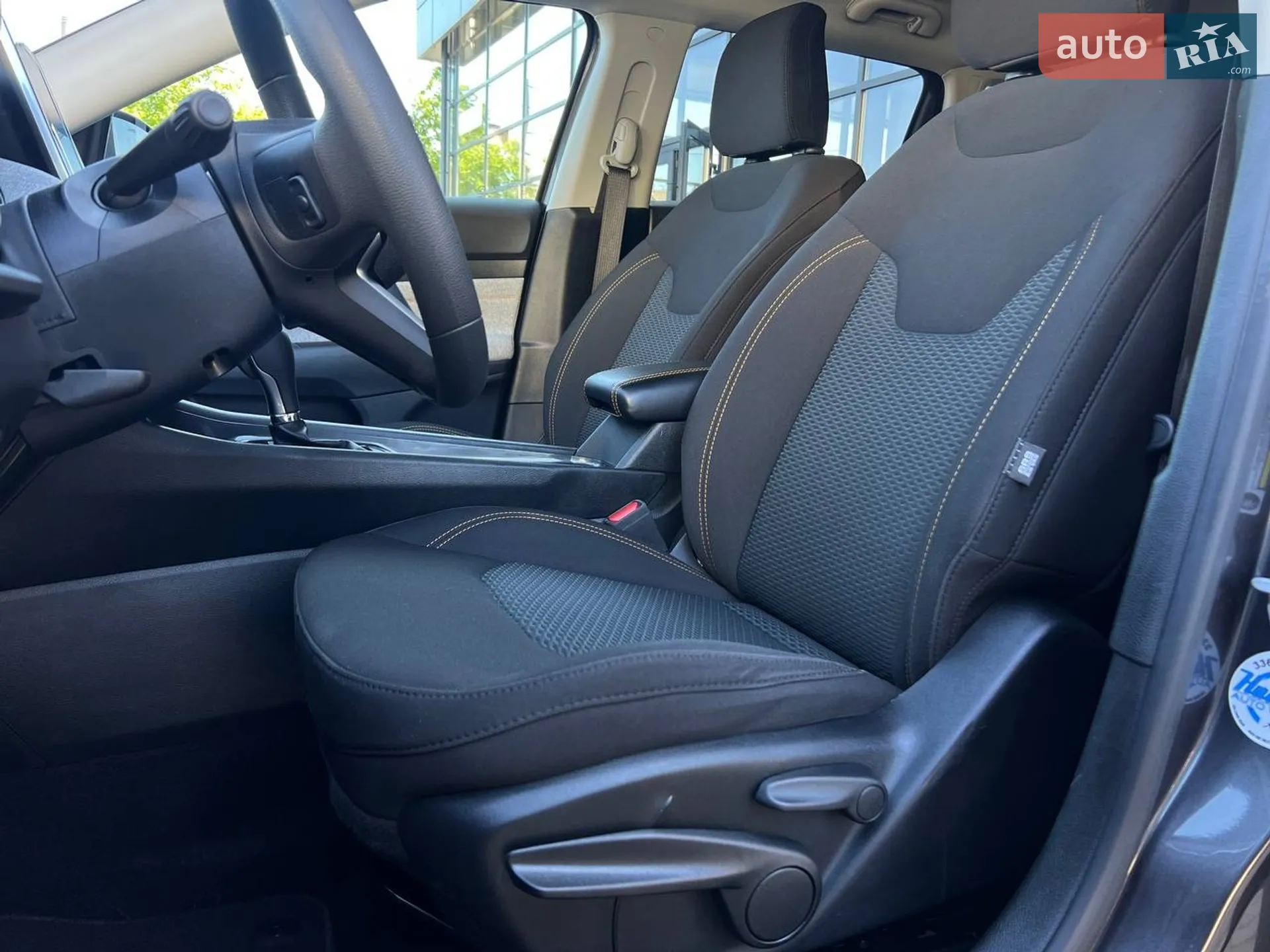 2021 Jeep Compass - мініатюра 8
