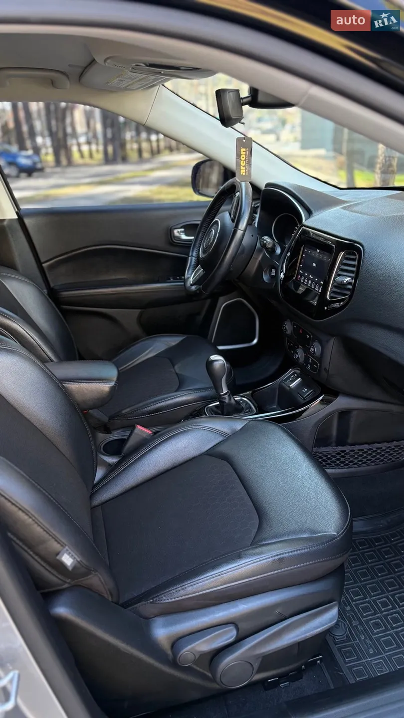 2020 Jeep Compass - мініатюра 9