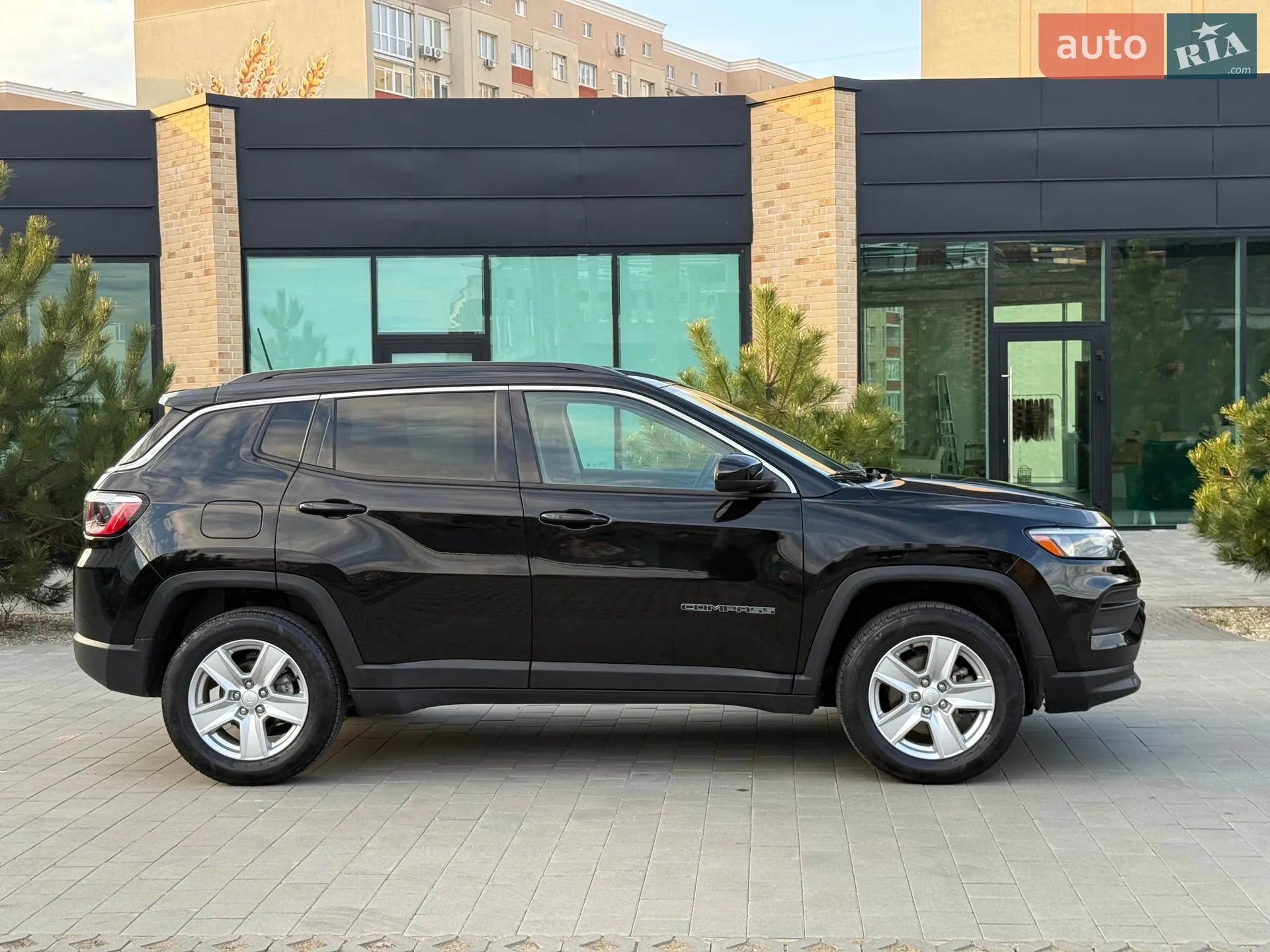 2021 Jeep Compass - мініатюра 9