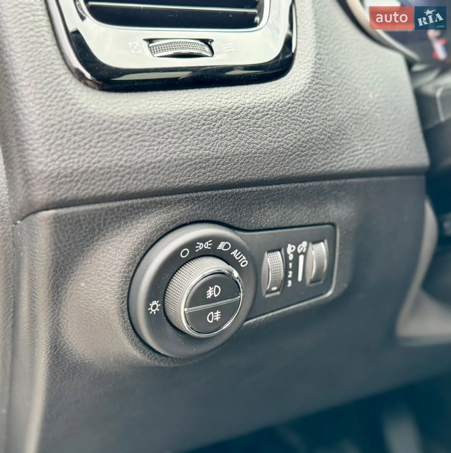 2018 Jeep Compass - мініатюра 22