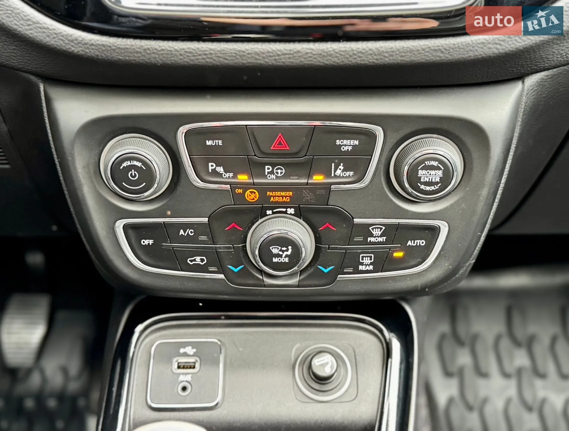 2018 Jeep Compass - мініатюра 39