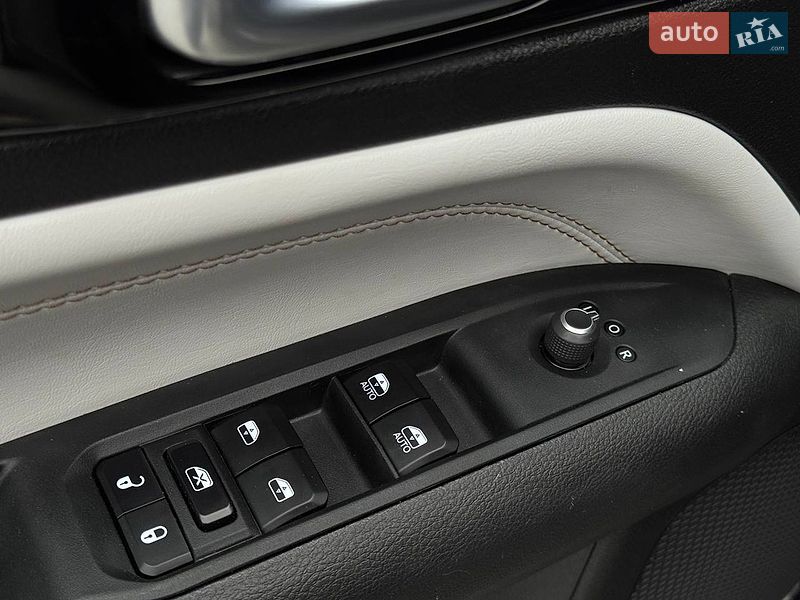 Внедорожник / Кроссовер Jeep Compass 2023 в Ровно