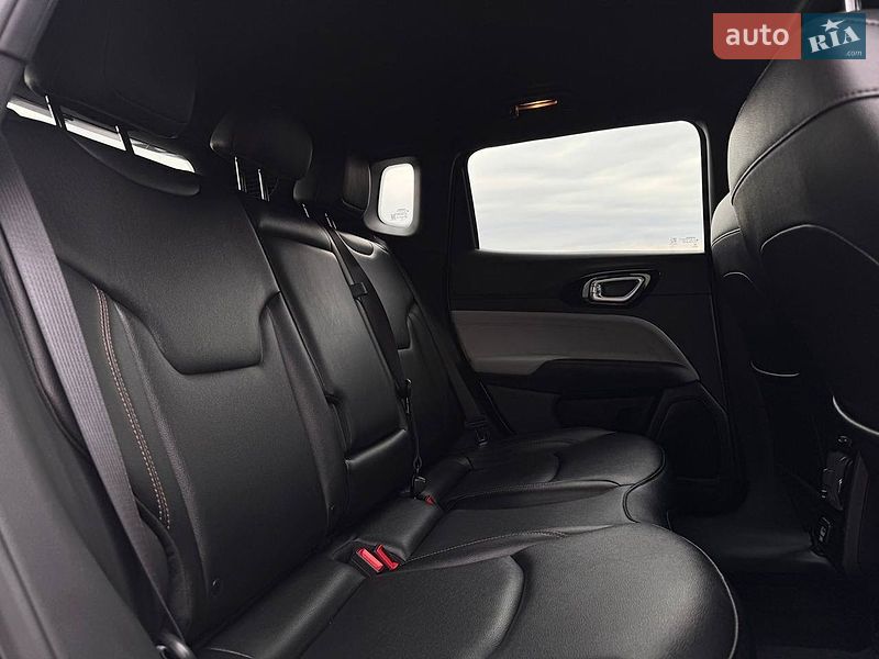 Внедорожник / Кроссовер Jeep Compass 2023 в Ровно