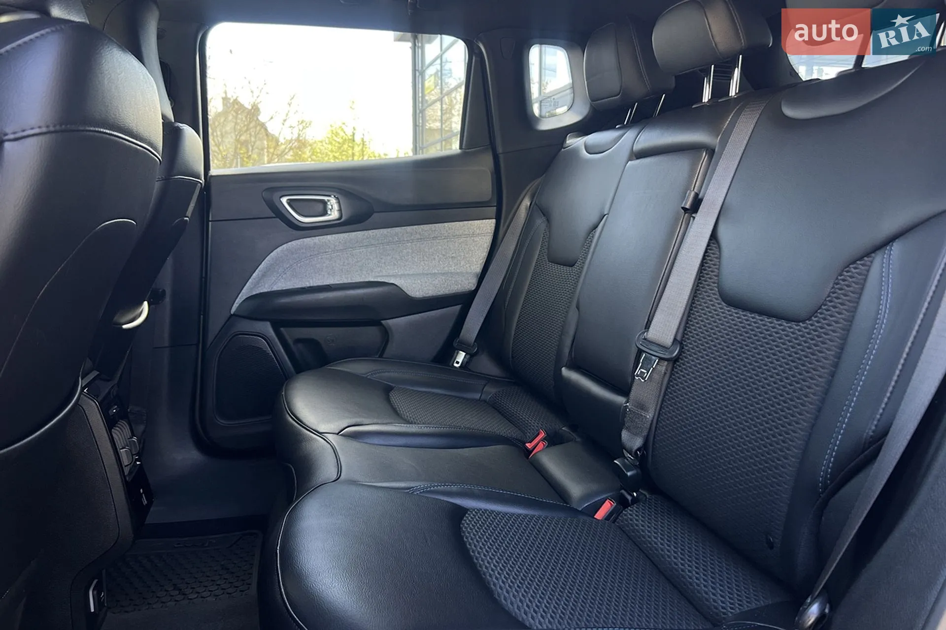 2023 Jeep Compass - мініатюра 21