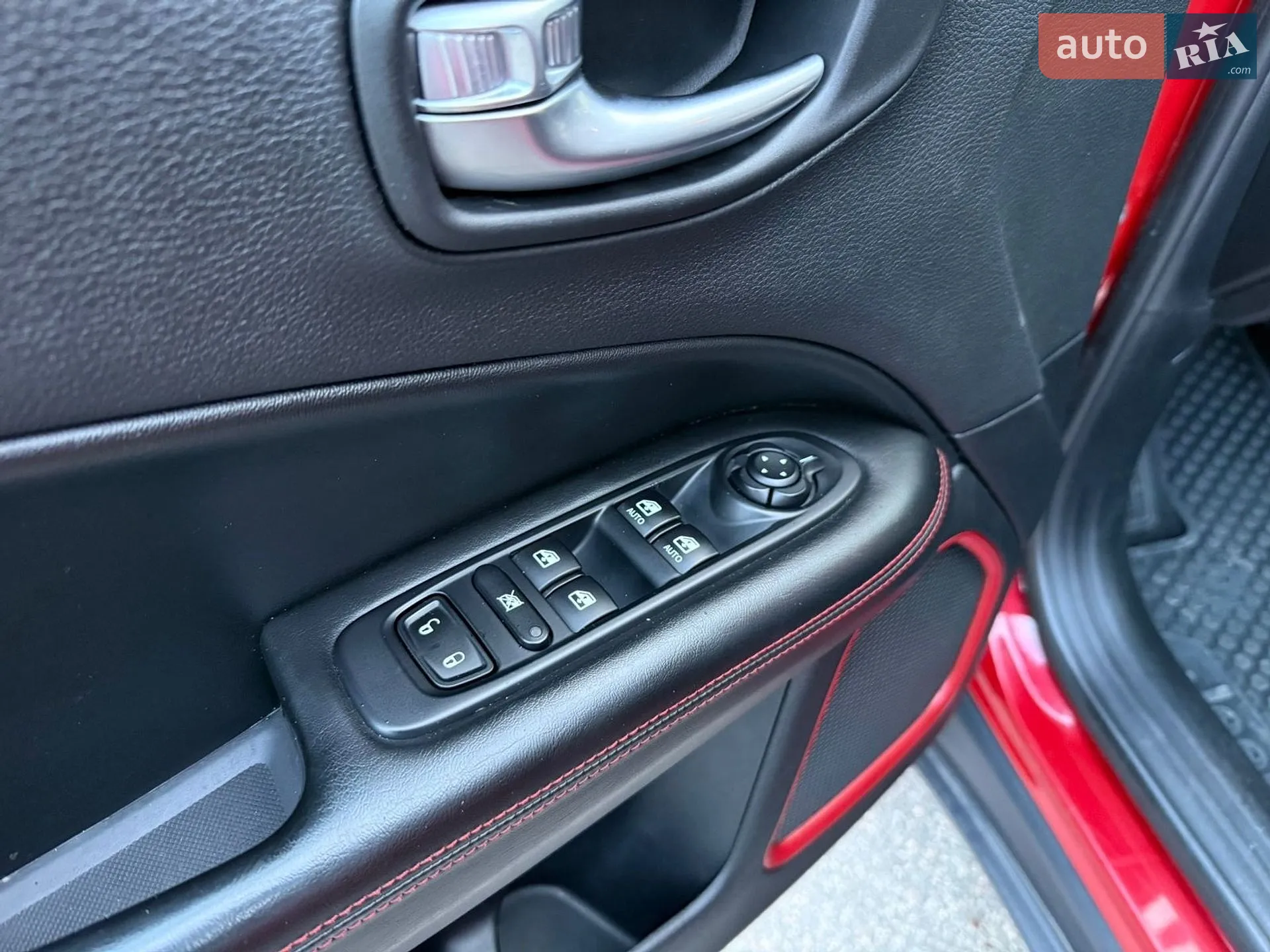 2018 Jeep Compass - мініатюра 18