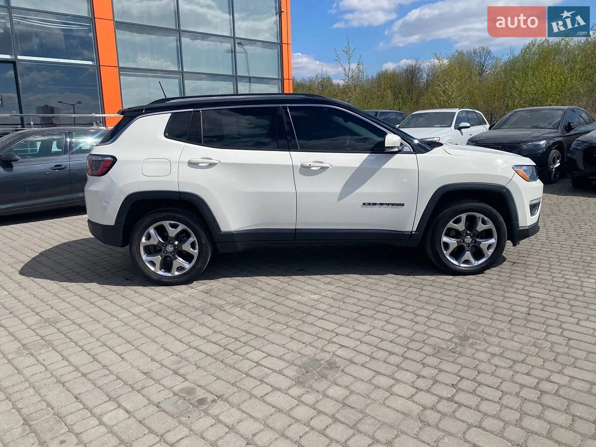 2017 Jeep Compass - мініатюра 8