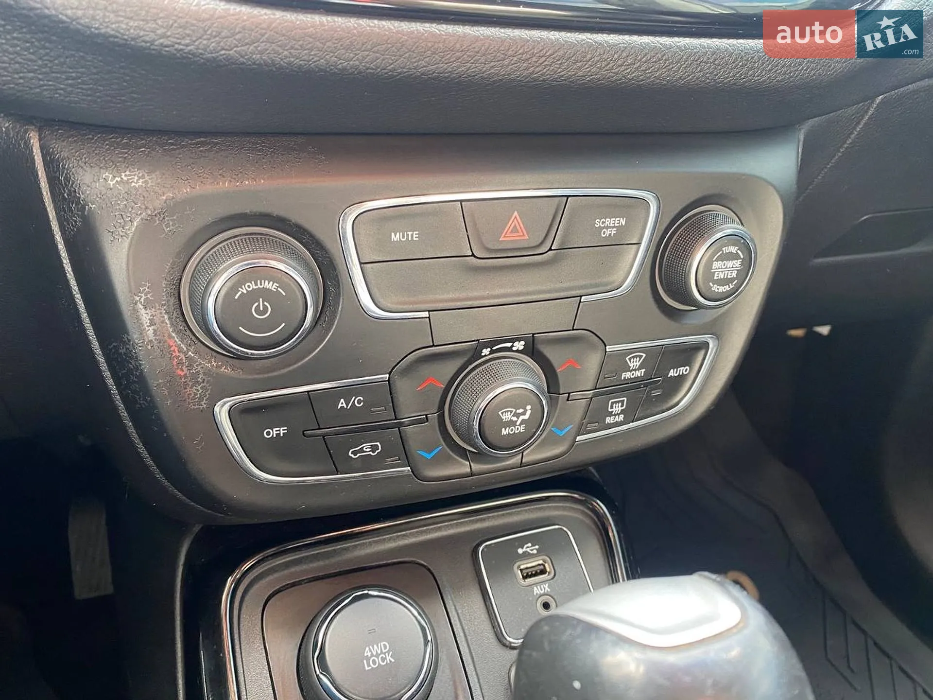 2017 Jeep Compass - мініатюра 16