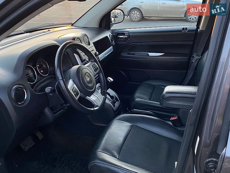 Позашляховик / Кросовер Jeep Compass 2016 в Броварах фото 14 Позашляховик / Кросовер Jeep Compass 2016 в Броварах