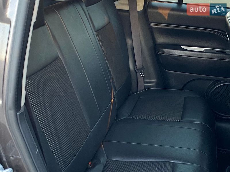 Позашляховик / Кросовер Jeep Compass 2016 в Броварах фото 19 Позашляховик / Кросовер Jeep Compass 2016 в Броварах